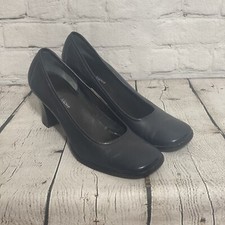 Vintage Etienne Aigner Dark Navy Square Toe Leather Heels Size 8M
