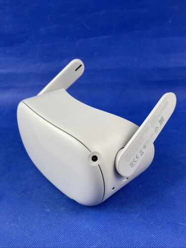 Meta Oculus Quest 2 - 256GB Standalone VR Headset - White ⚠️Read - Picture 2 of 5