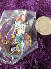 Sexy FUN  - Naked  JESSICA RABBIT  - PIN BADGE NEW 