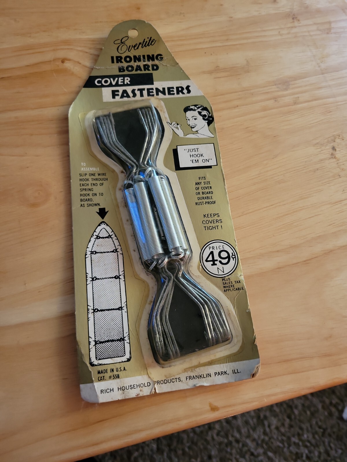 Vintage Evertite Ironing Board Cover Metal Fasteners Hooks One Size #55B USA NOS