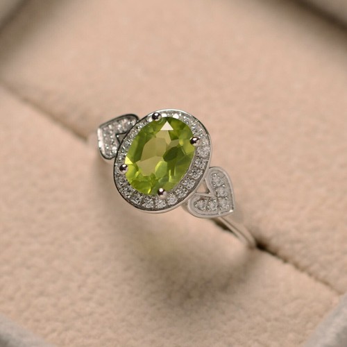 Green Peridot Women Ring Oval Natural Gemstone 925 Sterling Silver Dainty Ring - Picture 3 of 6
