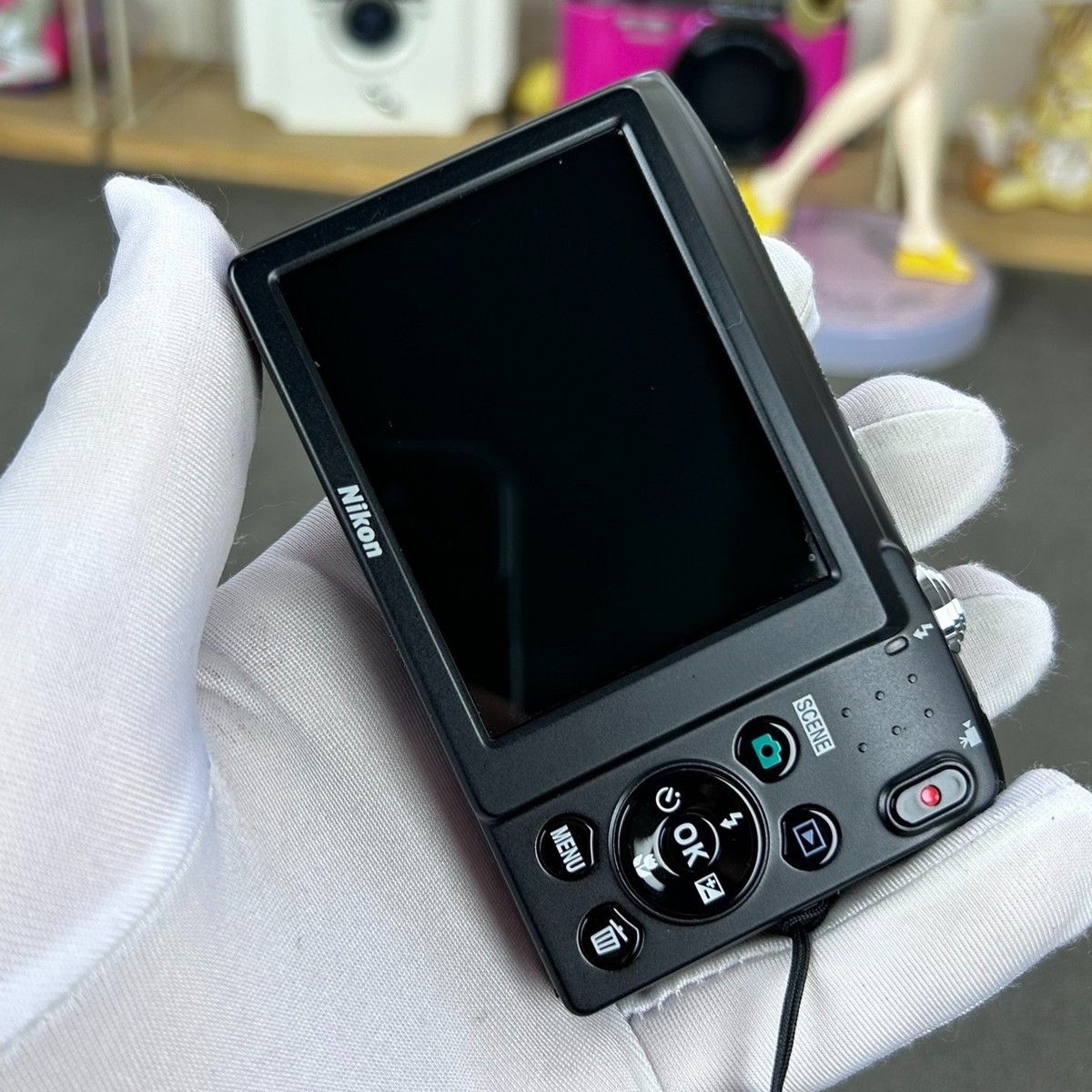 Nikon Coolpix S2800 – Appareil Photo Numérique 20.1 MP – Compact Argenté