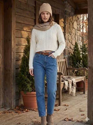 Women's AEROPOSTALE White Cable Knit Crew Neck Sweater M