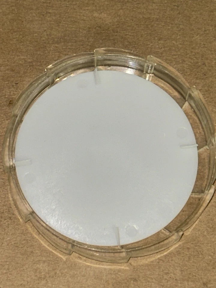 Hoya 52mm Film Camera Filter CS Japan In Original Case W/ Factor Guide - Image 4 of 4