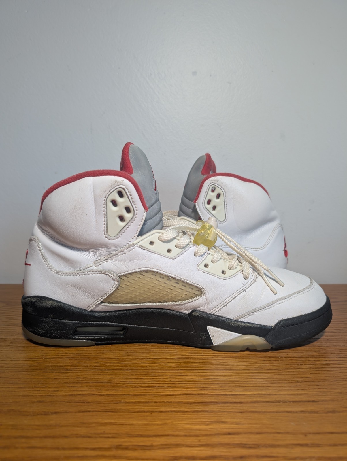 Size 10 - Jordan 5 Retro Mid Fire Red DA1911-102 Pre Owned Beaters Men's No Box 