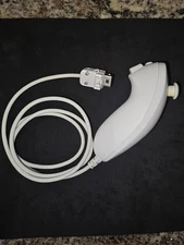 NINTENDO WII NUNCHUCK - Used In Great Condition (1)