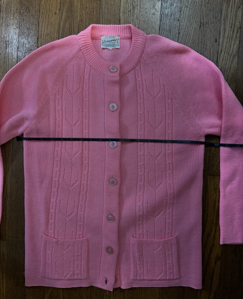 Cárdigan Suéter Grande Con Botones De Colección Años 60 Rosa Acrílico Tejido Abuela Foto 4 de 4