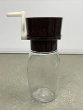 VINTAGE GEMCO CHEESE GRATER MILL-EXCELLENT SHAPE-CHEESE, CANDY, NUTS