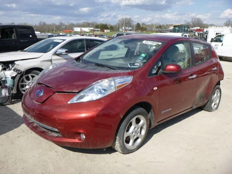 Used Hood fits: 2012 Nissan Leaf  Grade A Foto 3 de 4