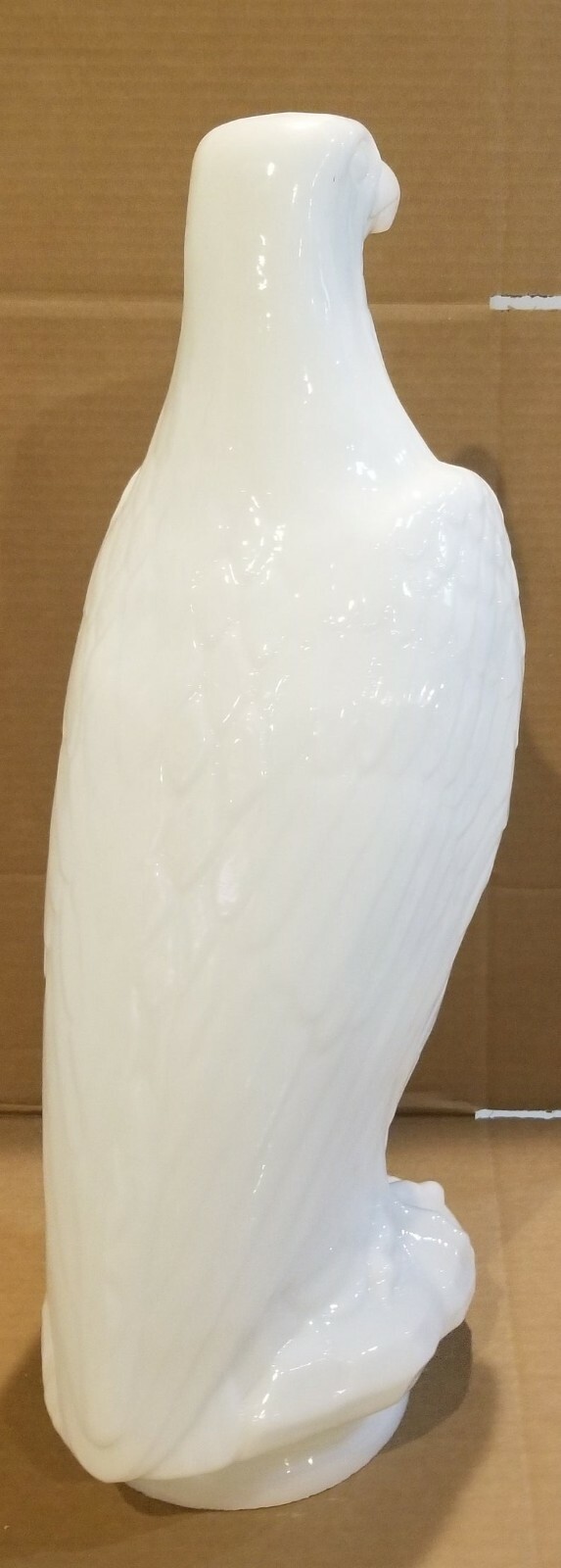 REPRODUCTION WHITE EAGLE GAS PUMP GLOBE MILK GLASS / GAS PUMP GLOBES