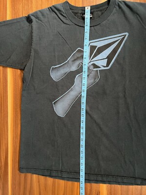 VINTAGE Volcom Men Shirt L Blue Skate Y2K Logo Surf Grunge Tee 