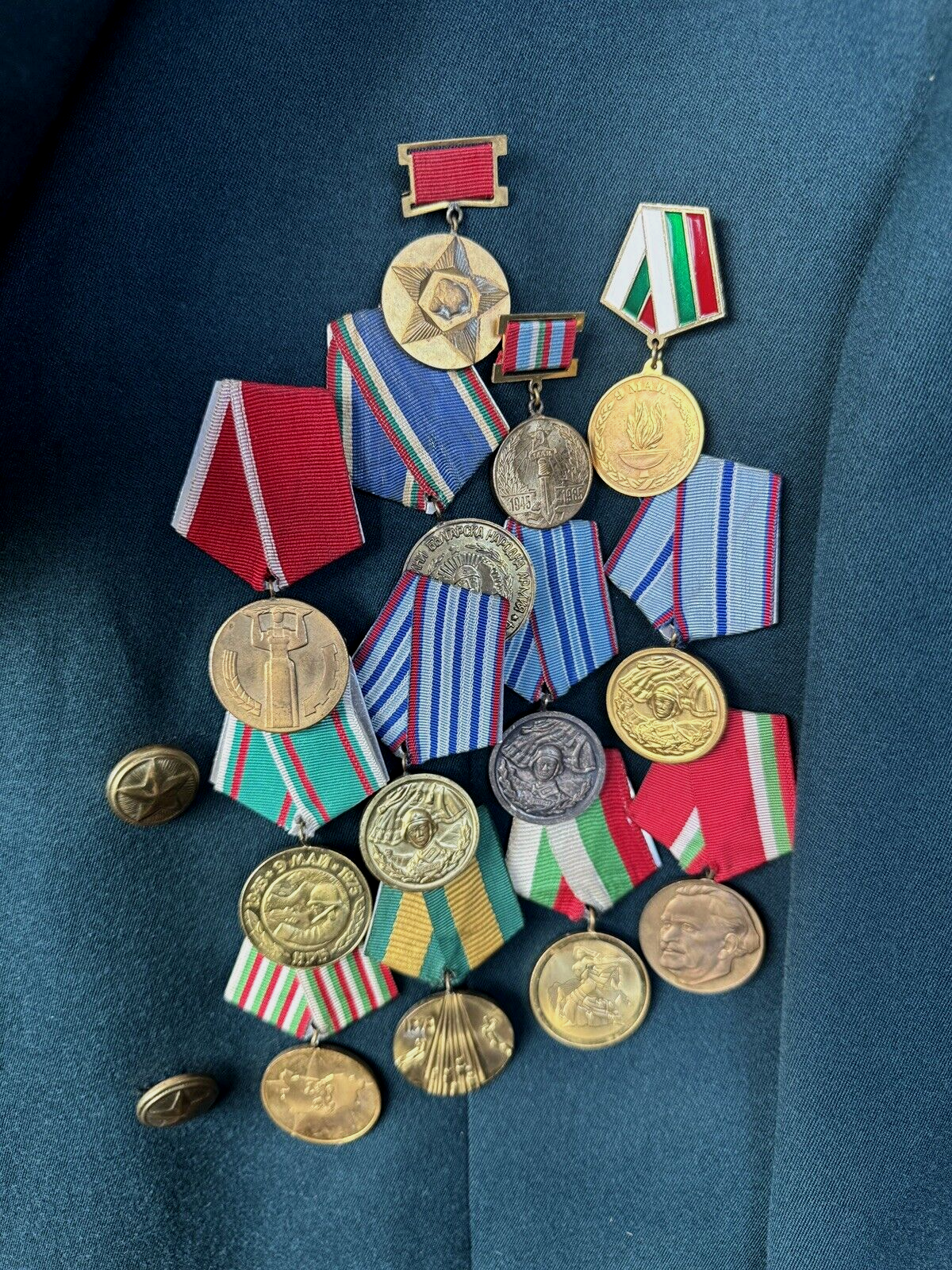 Picture 2 of 9