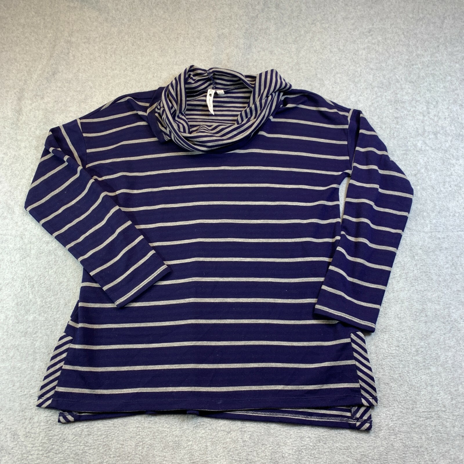 Cable \u0026 Gauge Turtleneck Sweater Womens 