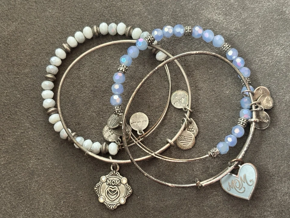 Alex And Ani Modeschmuck Damen 4x Armreif Mit Charm Bangle MOM 2017 - Bild 2 von 4