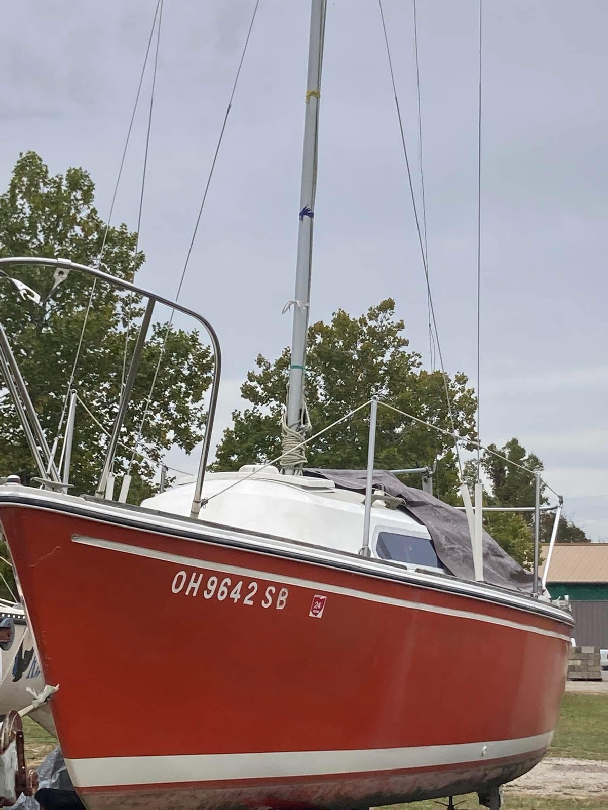 1975 O' Day 22ft' Sailboat with Outboard Motor, Title & Trailer - $1 NO RESERVE