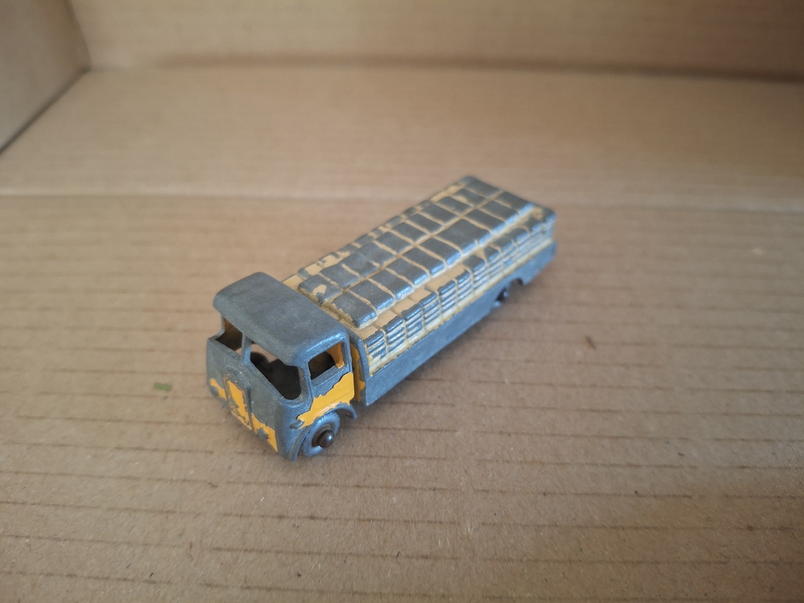 Matchbox 51a, Albion Chieftain - Free Price Guide & Review