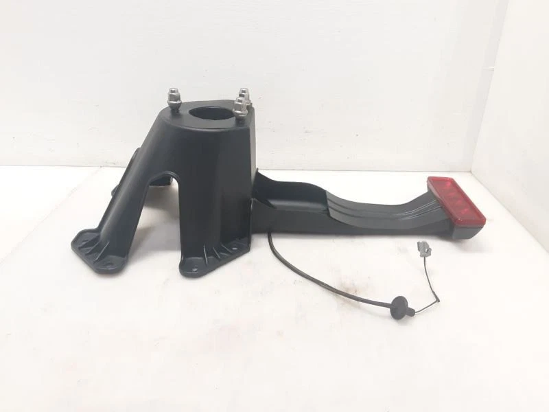 Porta neumáticos de repuesto trasero Jeep JK Wrangler con tercera luz de freno 55397217 07-17 113602 Foto 3 de 4