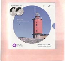 FINLANDE COFFRET EUROS  2010 NEUF FDC - 8 MONNAIES + 1 MEDAILLE