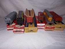 AMERICAN FLYER SET #20325 WITH 372 UP ENGINE ...