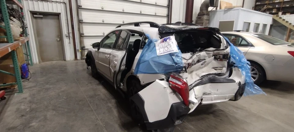 Alternador 21-24 SUBARU XV CROSSTREK E673384 Foto 3 de 4