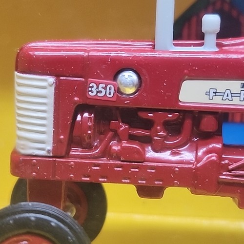 1991 ERTL FARMALL 350 Tractor Vintage Vehicles 1/43 Die Cast NIB - Picture 3 of 10
