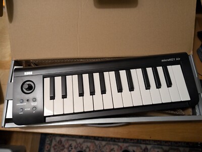 Korg microKEY2 Air 25 Midi Bluetooth Keyboard - mint