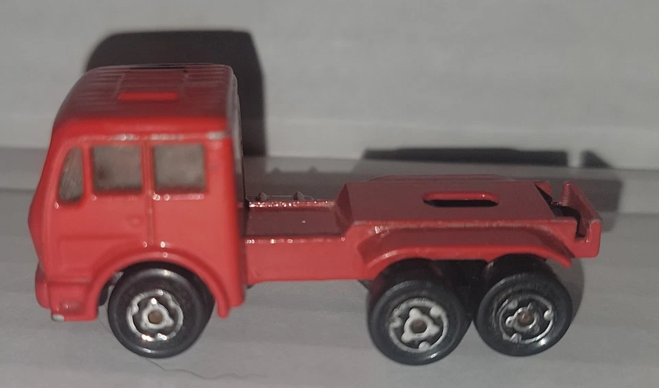 RARE VINTAGE Majorette Mercedes-Benz Garbage Truck Red - Image 2 of 4