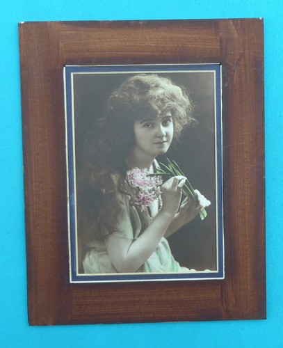 1900's ~ portrait ~ young lady/girl ~ B&W with color ~ Gibson Girl ~ flowers - Picture 3 of 6