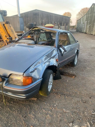 Ford Escort XR3 - Picture 1 of 8