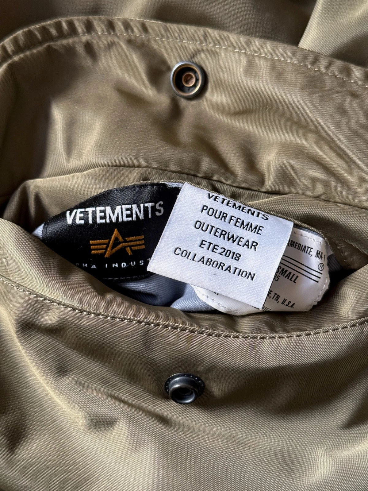 Vetements 18ss reversible cut up bomber jacket size XS oversized - product detail image 12