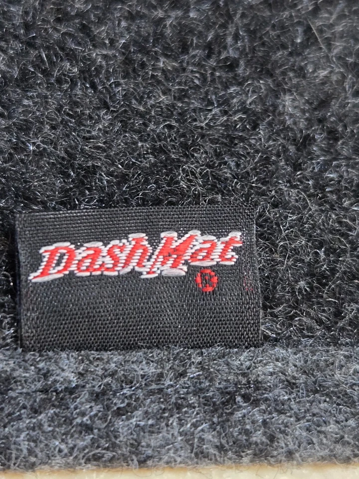 Alfombrilla de tablero Toyota 4Runner 2010-2022 - Marca DashMat - Tela gris Foto 3 de 4