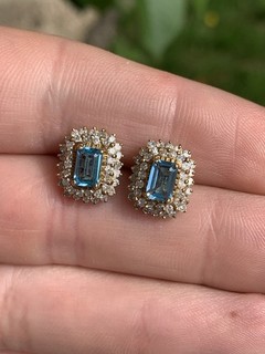 Increíbles aretes con racimo de diamantes y topacio azul de oro de 9 quilates de 3 8 gramos