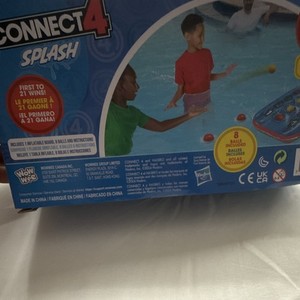 WowWee Connect 4 Splash Water Game, 8 Balls, Ages 3+ (30624PDS)