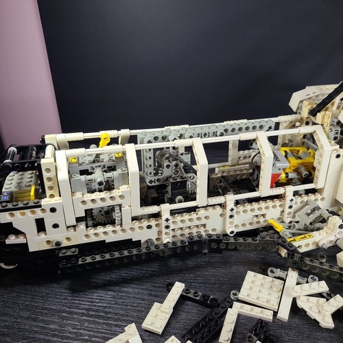 Vintage LEGO Technic 8480 Space Shuttle RARE *READ* - Picture 13 of 16