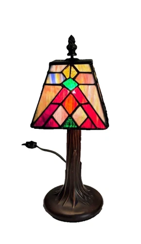 Vintage Tiffany Style Slag Glass Accent Table Lamp