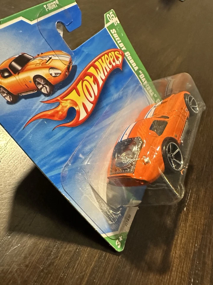 2010 风火轮 #57 Treasure Hunt #5 SHELBY COBRA DAYTONA COUPE 橙色短卡 — 第 3/4 张图片