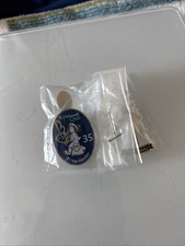 Pin's membre Hallmark Club 1935 et pendentif "or" membre charter