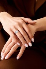 Emerald Diamond Ring E VS1 IGI Certified 2.5Ct Labcreated 14K White Gold 3 Stone