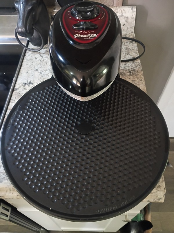 Presto Pizzazz Plus Rotating Oven