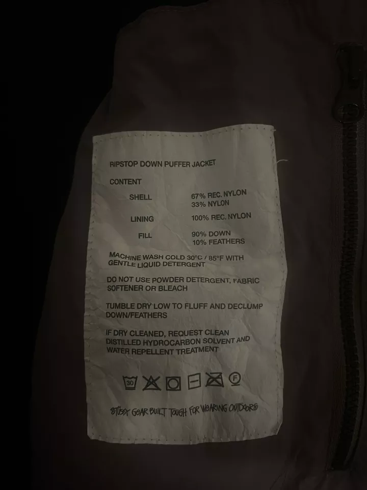 Stussy Puffer 夹克(小号) — 第 3/4 张图片