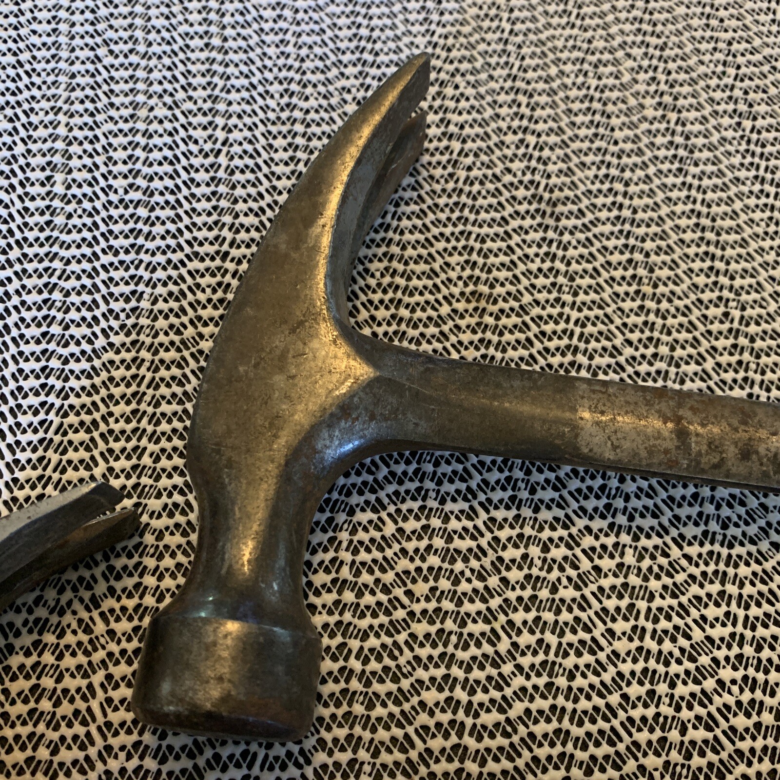 (2) VTG ESTWING E320S, E316C HAMMERS CURVED CLAWS AND RIP HAMMER MADE