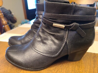 Baretraps Rhapsody Women's Size M Black Zip Buckle Heel Ankle Boots  Booties