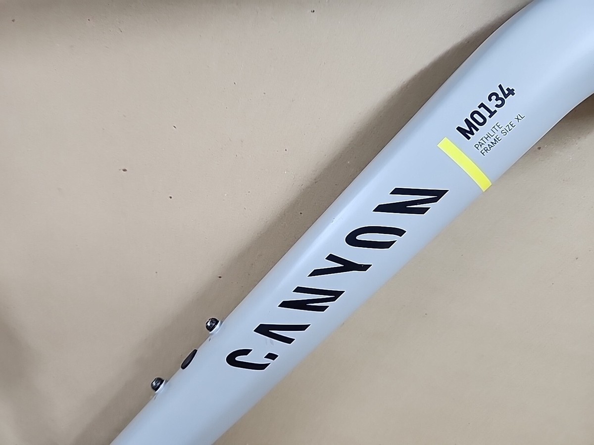 Canyonツーリング自転車Pathliteサスペンション付きフレーム(美品) Canyonツーリング自転車Pathliteサスペンション付きフレーム(美品)