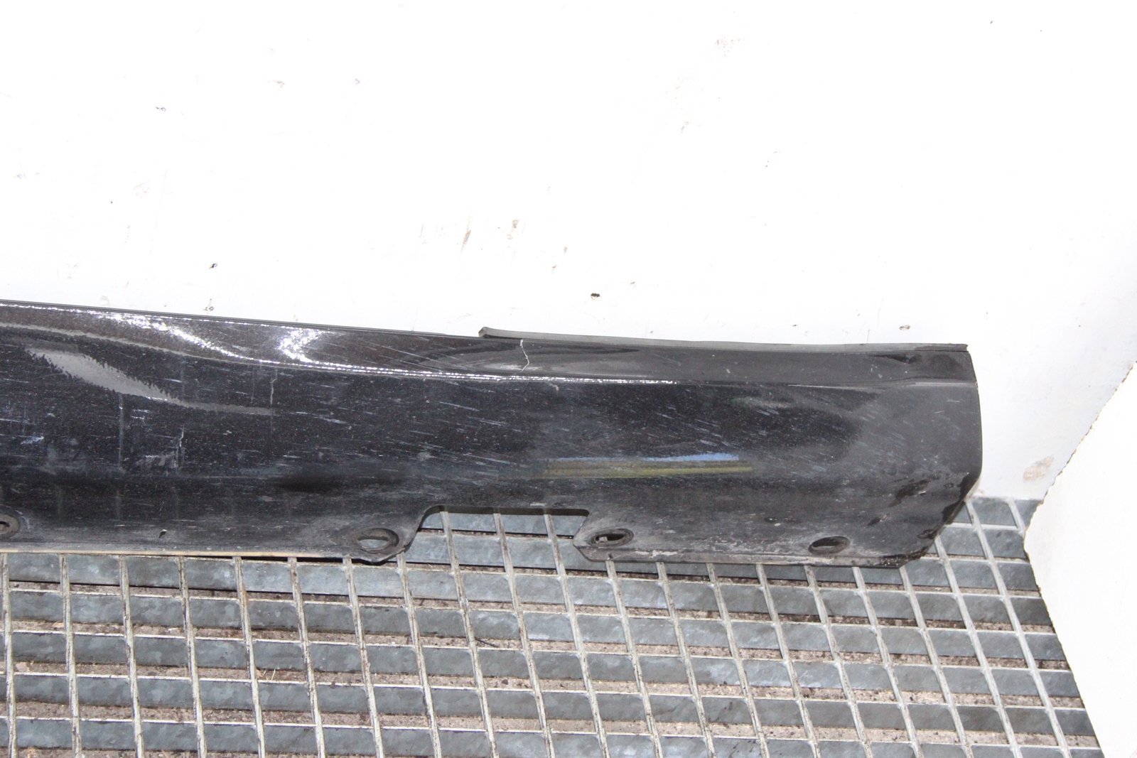 MERCEDES CLS W219 Side Skirt Sill Trim Driver Right 197 Black OEM 