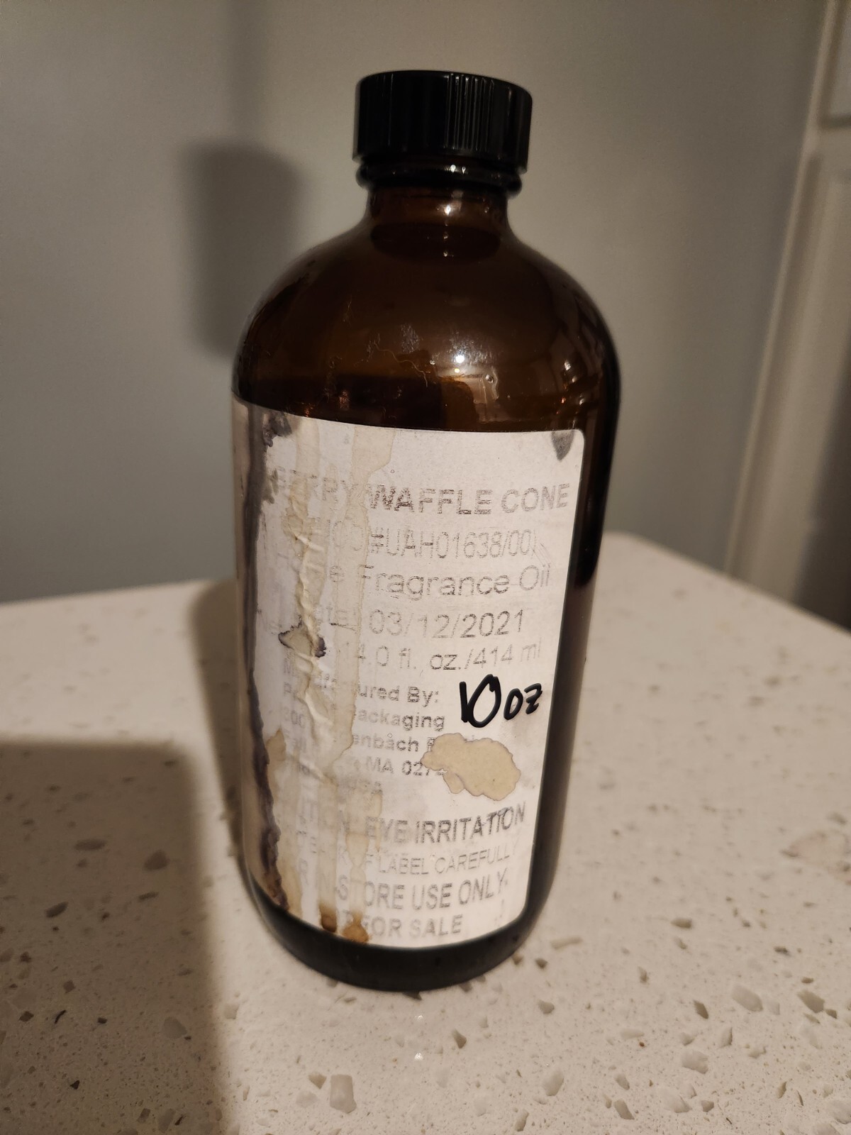 Strawberry waffle cone 10oz bath and body works STORE USE warmer ...