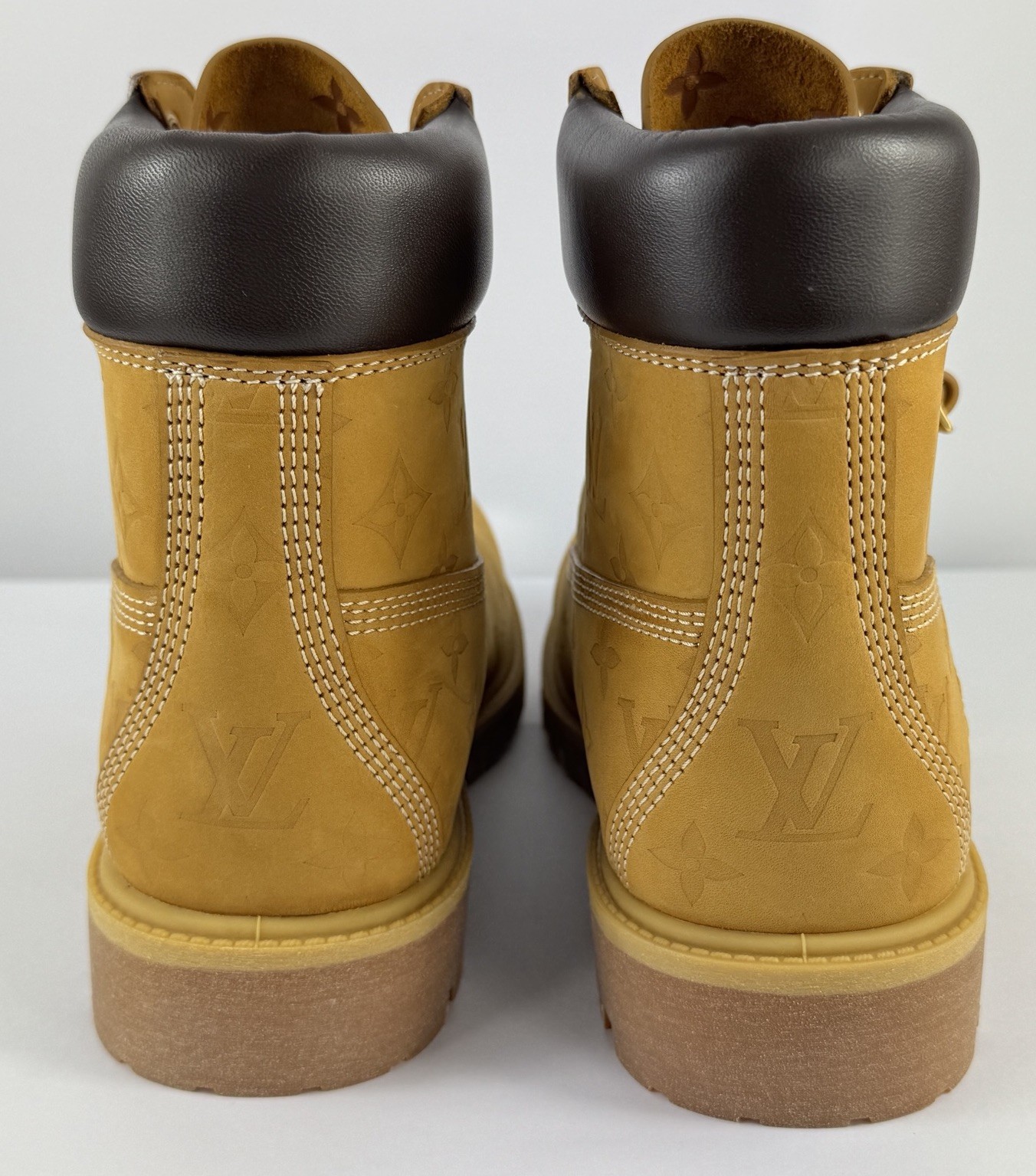 Louis Vuitton x Timberland Monogram Boots UK 8.5 / US 9 - Rare image 3
