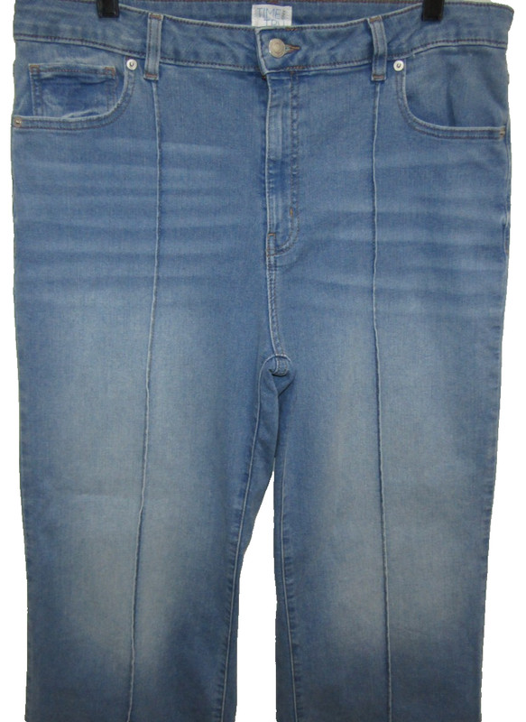 TIME AND TRU MEDIUM WASH WIDE LEG DENIM JEANS WOMENS SIZE 16