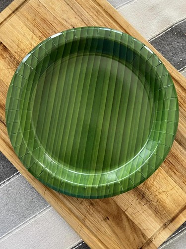 Kamayan 8,5" Pappteller Bananenblatt Design Auslaufsicher Recycelbar (20 Stück) - Bild 5 von 7