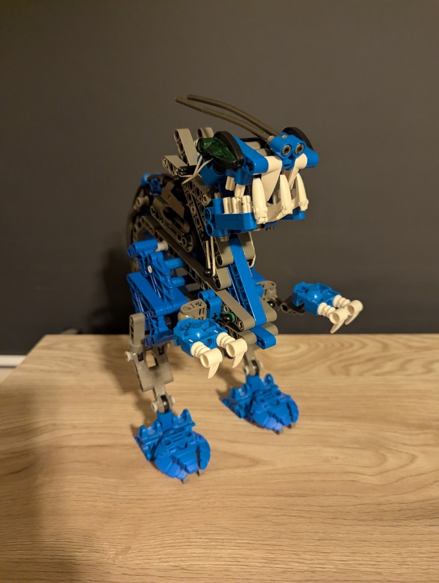 99% complete Blue Bahrag only Lego Bionicle titan set 8558 Cahdok Gahdok