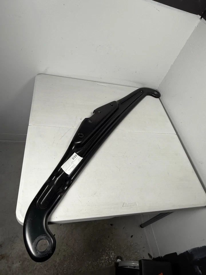 Soporte de núcleo de radiador Freightliner Cascadia 2025 Foto 3 de 4